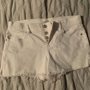 White button fly boyfriend shorts